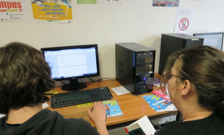 Le Service emploi vous accompagne vers l'emploi | Trappes